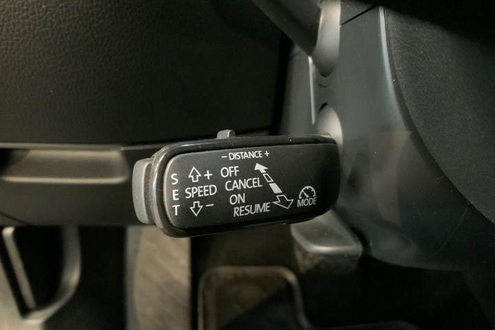 Sort Skoda Superb fra 2019