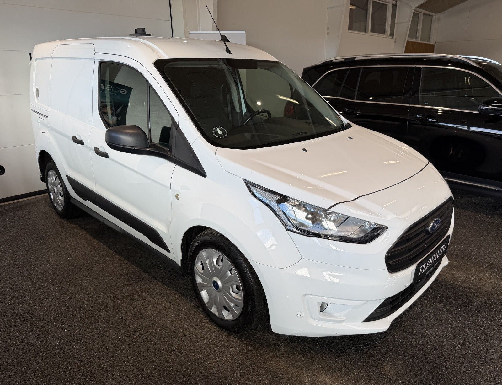 Ford Transit Connect 1,5 EcoBlue Trend aut. kort