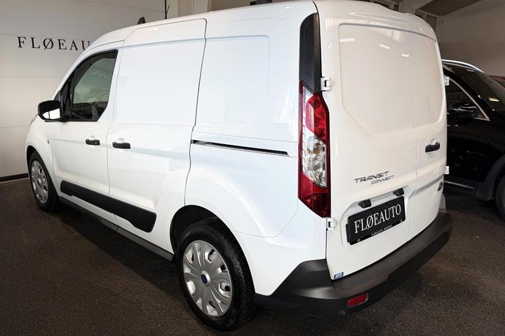 Hvid Ford Transit Connect fra 2022