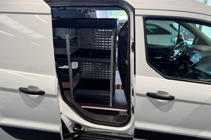 Hvid Ford Transit Connect fra 2022