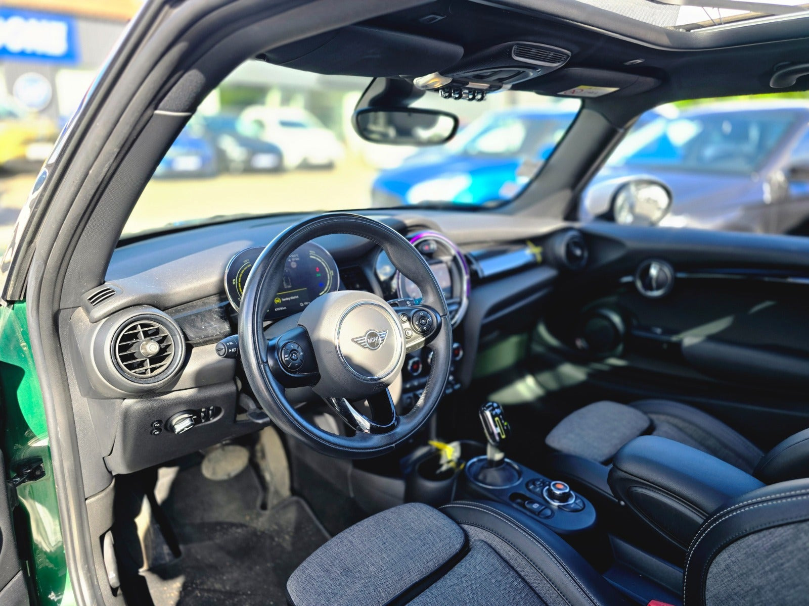 Grøn Mini Cooper SE fra 2020