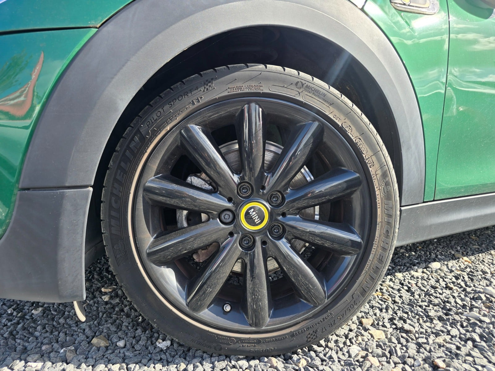 Grøn Mini Cooper SE fra 2020