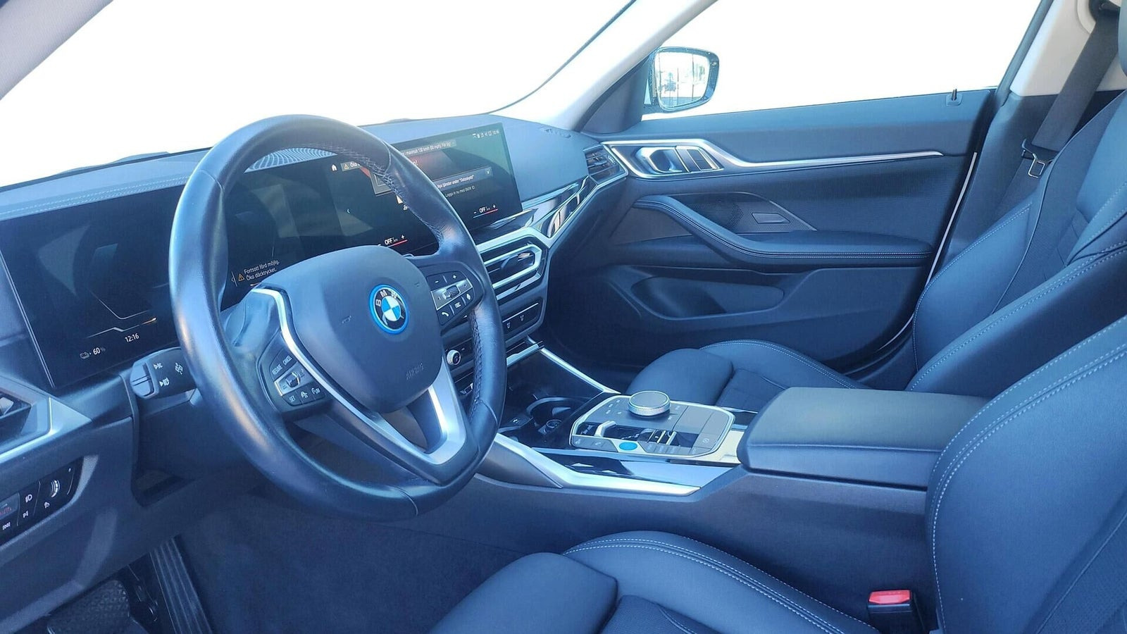 Hvid BMW i4 fra 2023