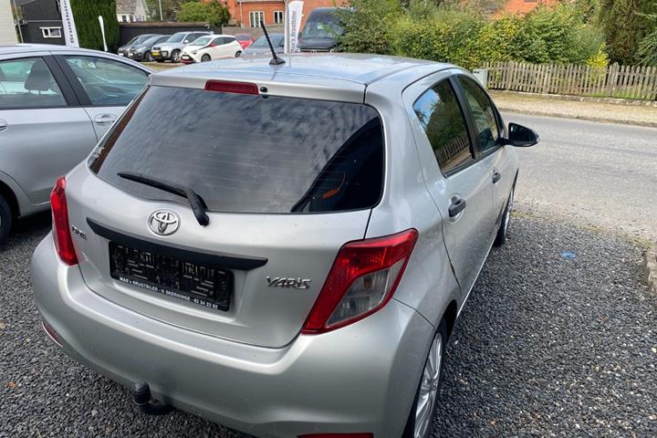 undefined Toyota Yaris fra 2012