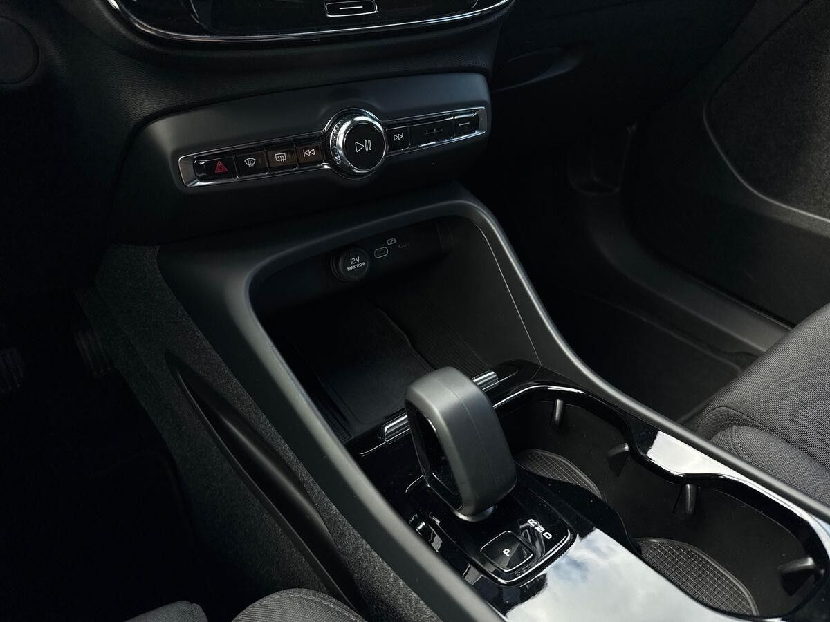 Sort Volvo C40 fra 2023