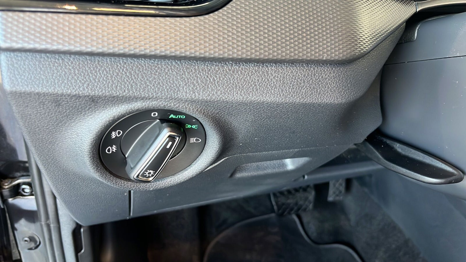 Sort Skoda Scala fra 2022