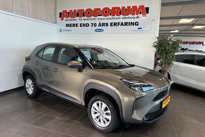 Grøn Toyota Yaris Cross fra 2022