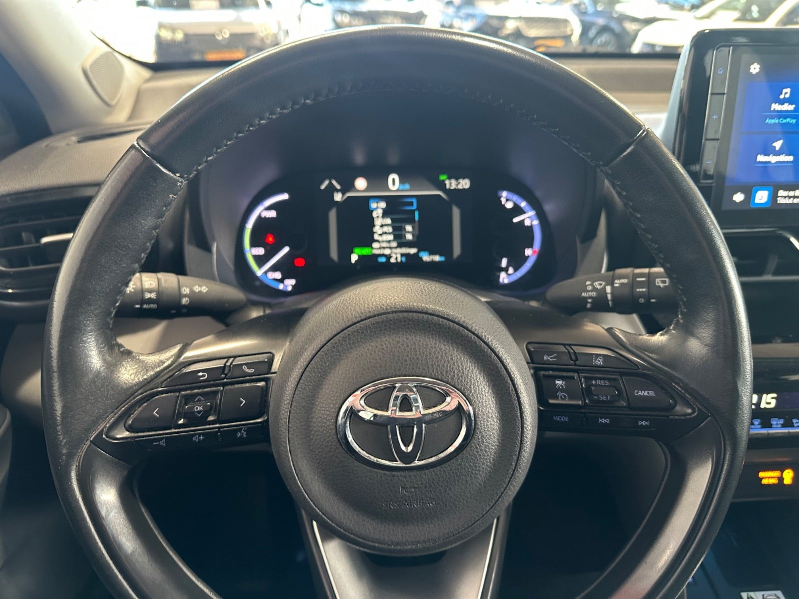 Grøn Toyota Yaris Cross fra 2022