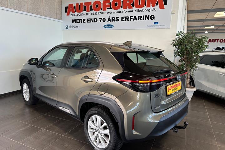 Grøn Toyota Yaris Cross fra 2022