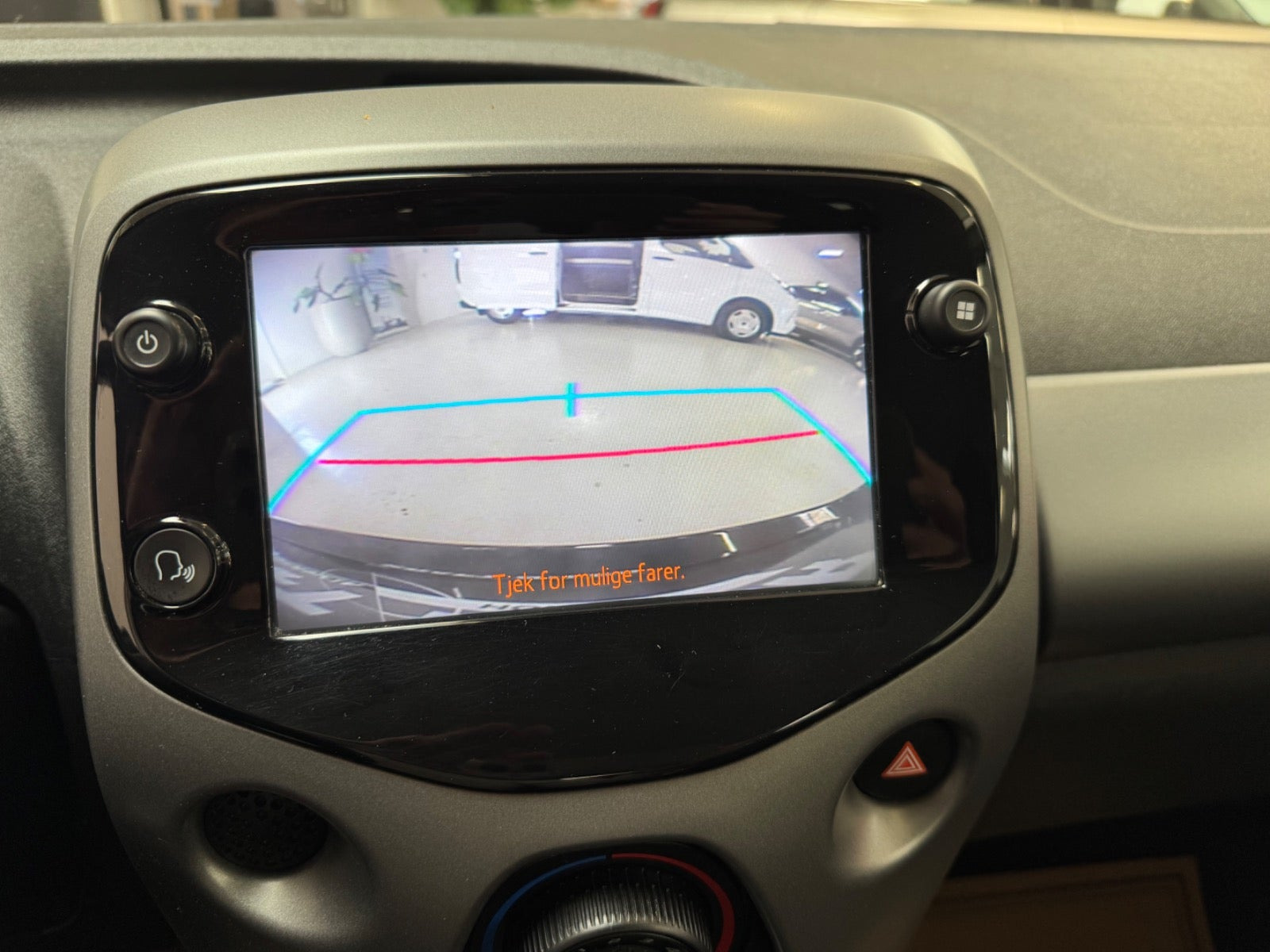 Rød Toyota Aygo fra 2018