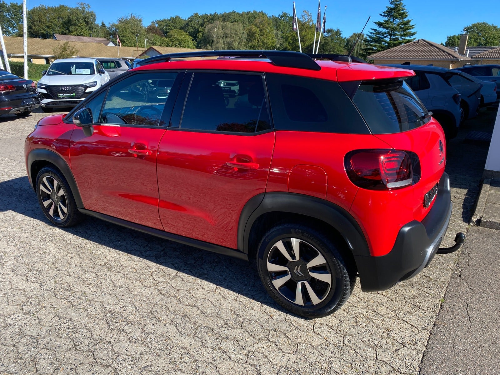 Rød Citroën C3 Aircross fra 2017