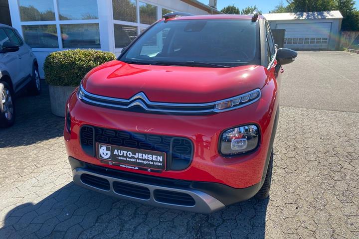 Rød Citroën C3 Aircross fra 2017