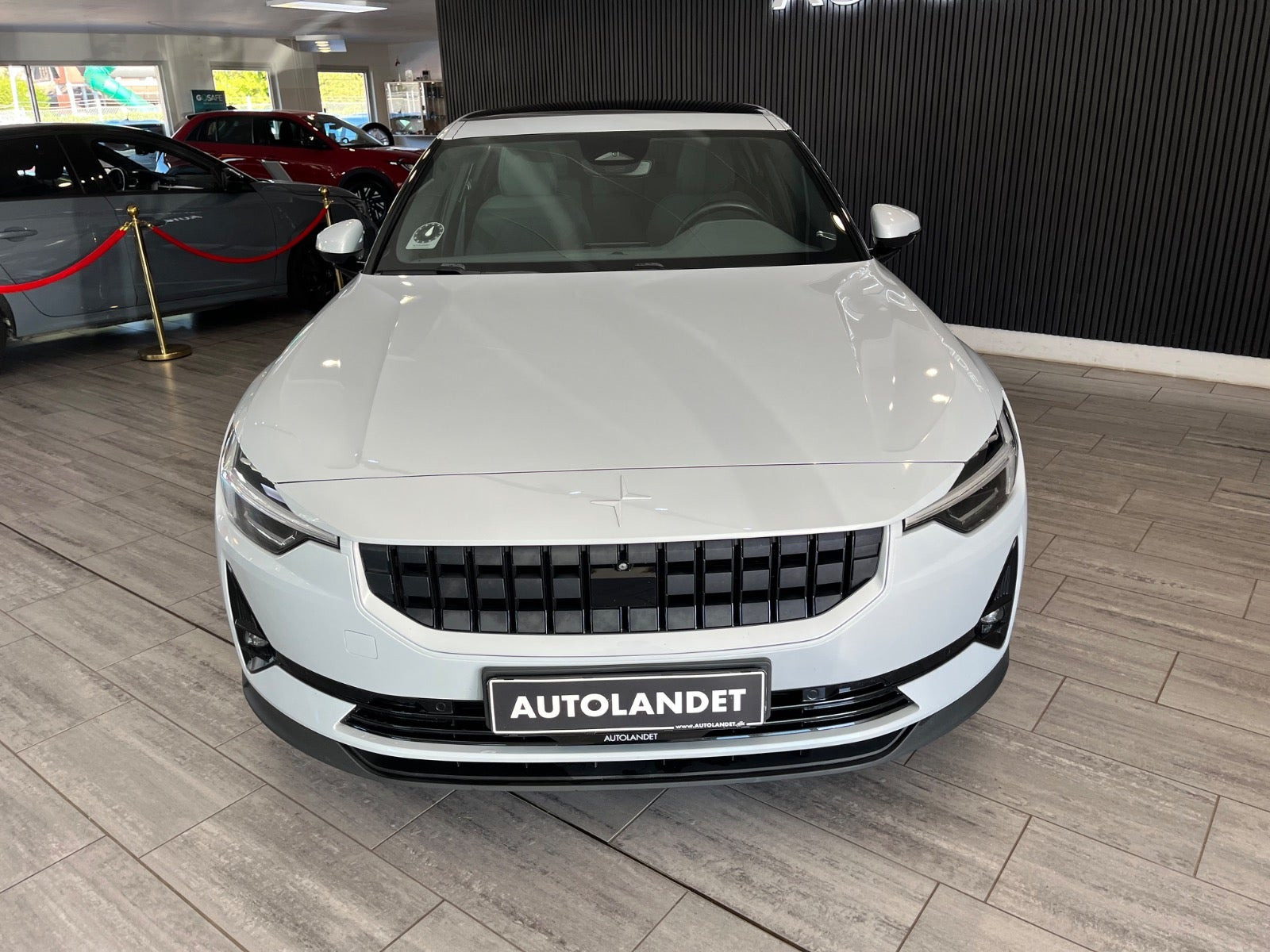 Hvid Polestar 2 fra 2023