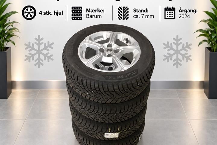 Grå Renault Clio V fra 2019