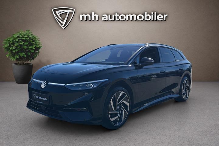 Sort VW ID.7 fra 2025 set udefra