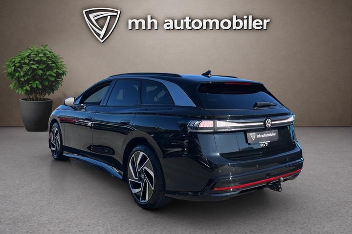 Sort VW ID.7 fra 2025