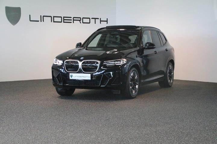 Sort BMW iX3 fra 2024