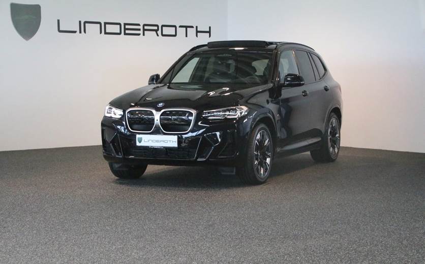 BMW iX3 Charged Plus M-Sport