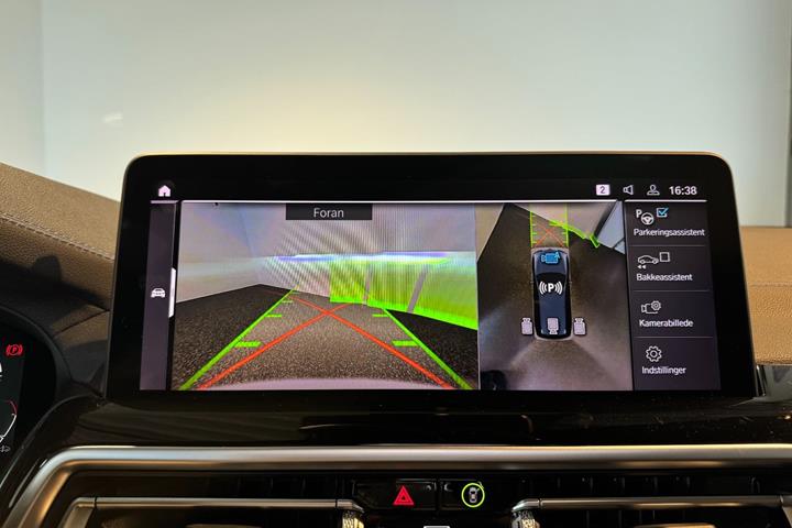 Sort BMW iX3 fra 2024