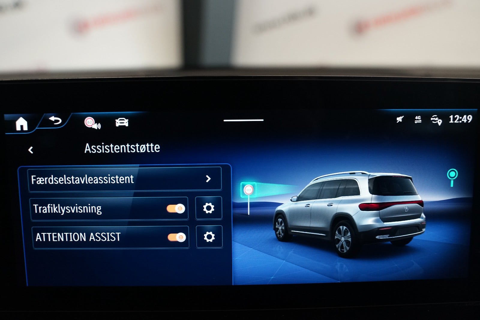 Sort Mercedes EQB250+ fra 2025