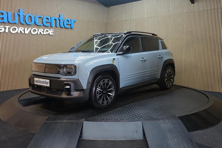 Blå Renault 4 E-Tech fra 2025