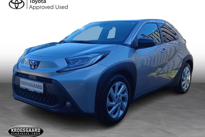 Sølv Toyota Aygo X fra 2022