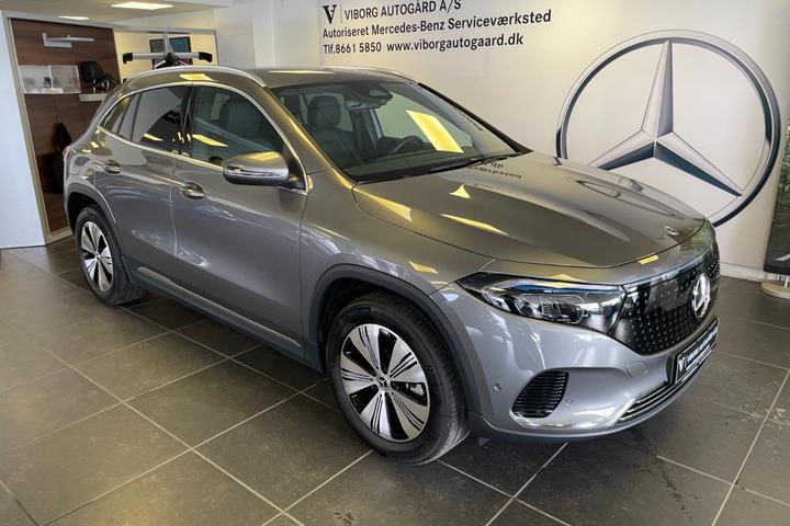 Grå Mercedes EQA250+ fra 2026