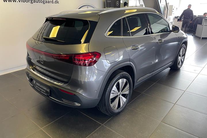 Grå Mercedes EQA250+ fra 2026