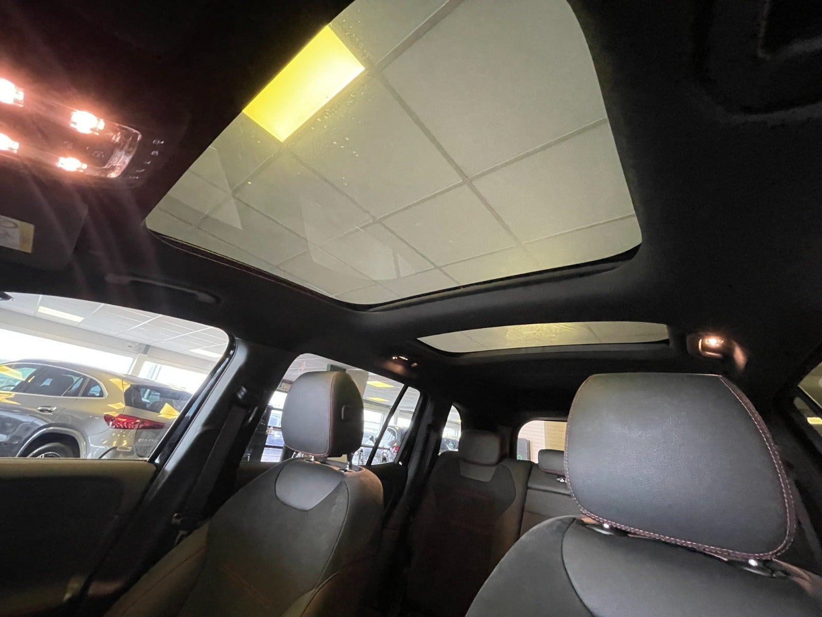 Sort Mercedes EQB250+ fra 2026
