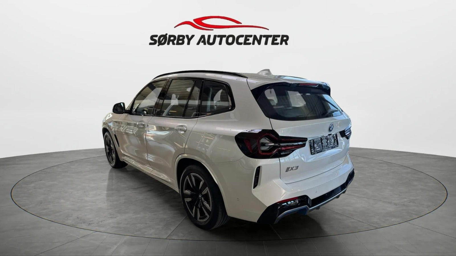 Hvid BMW iX3 fra 2024
