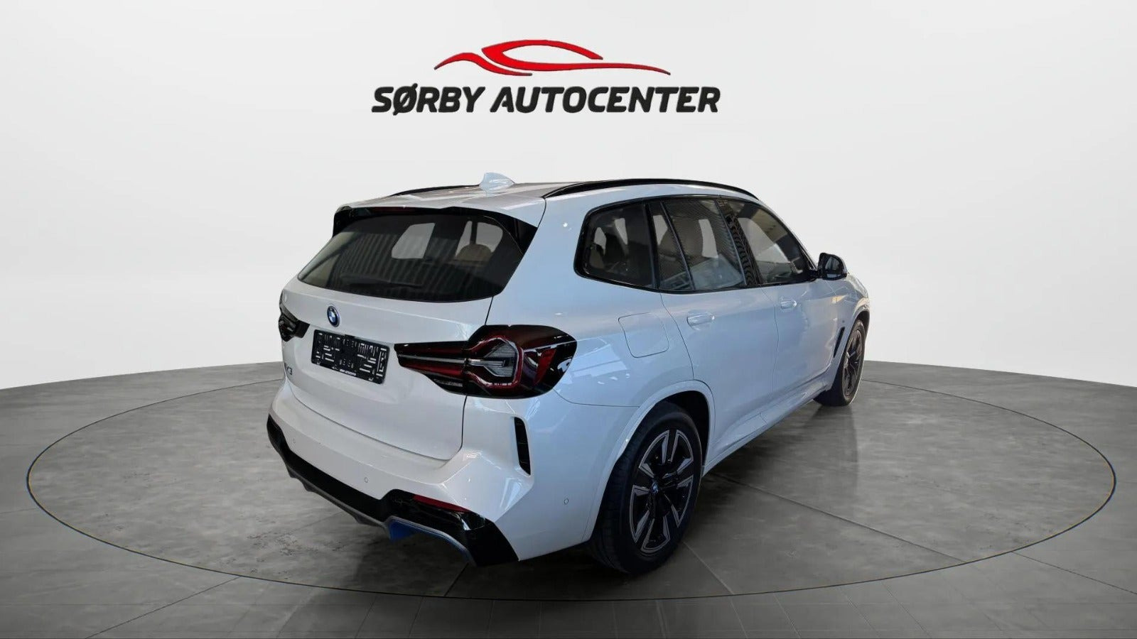 Hvid BMW iX3 fra 2024