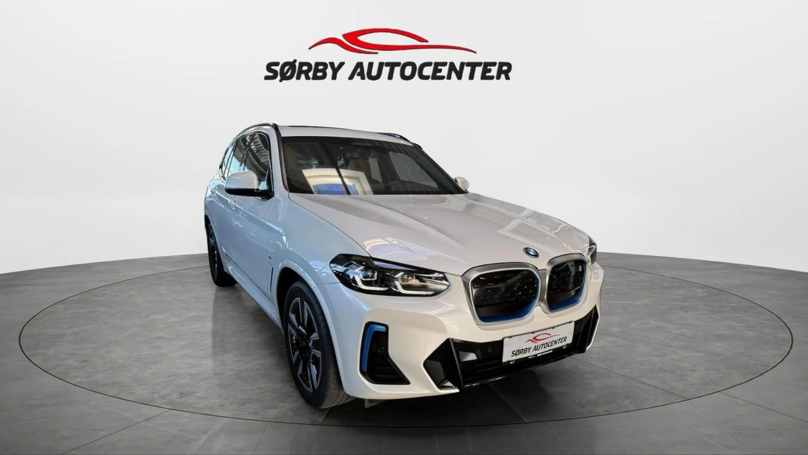 Hvid BMW iX3 fra 2024