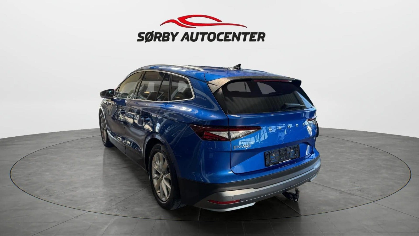 Blå Skoda Enyaq fra 2023