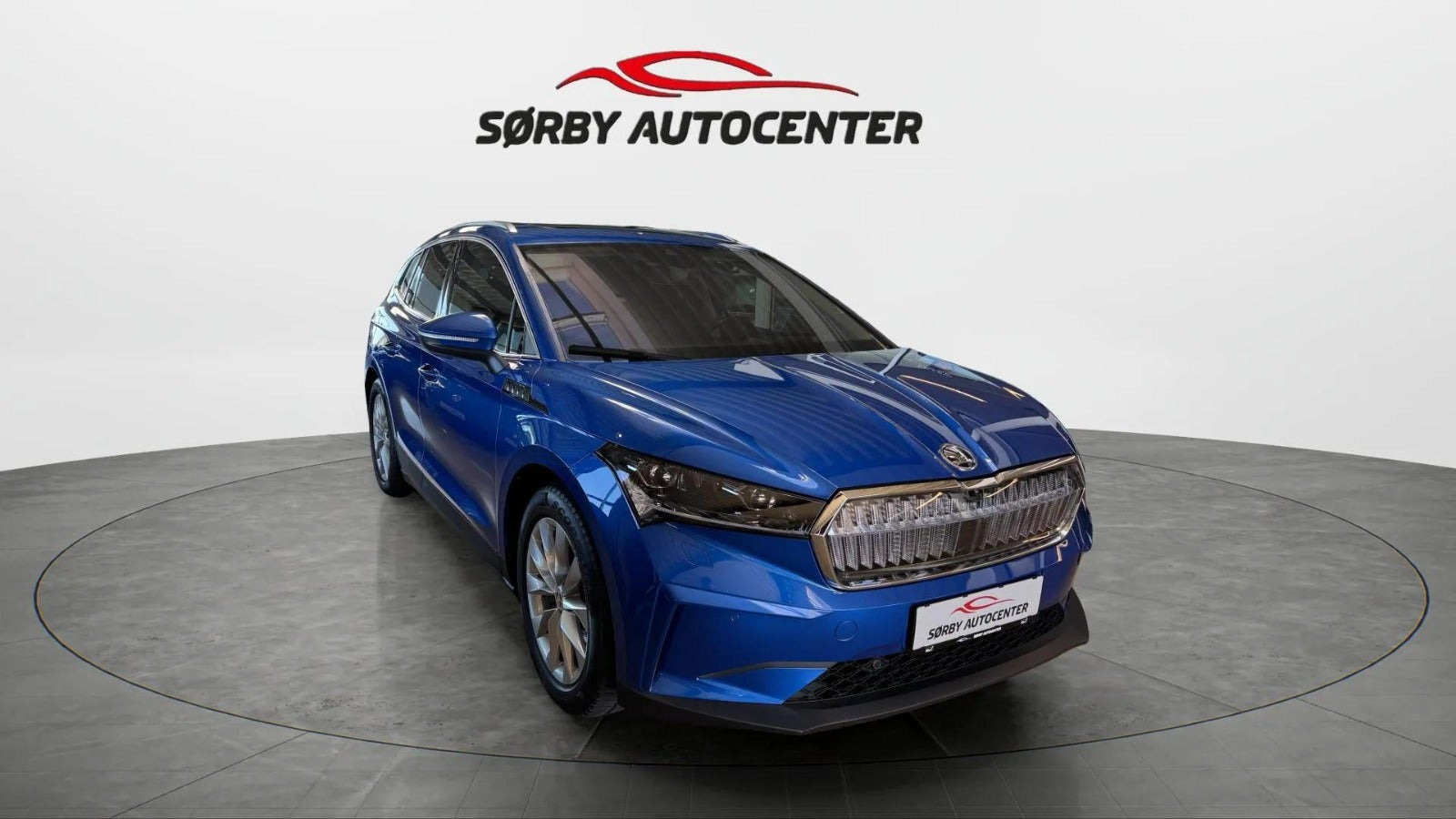Blå Skoda Enyaq fra 2023