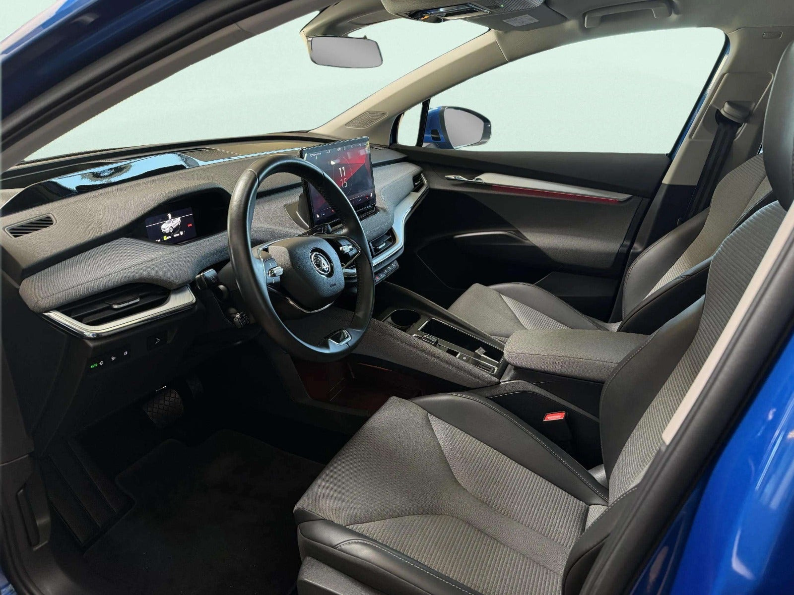 Blå Skoda Enyaq fra 2023