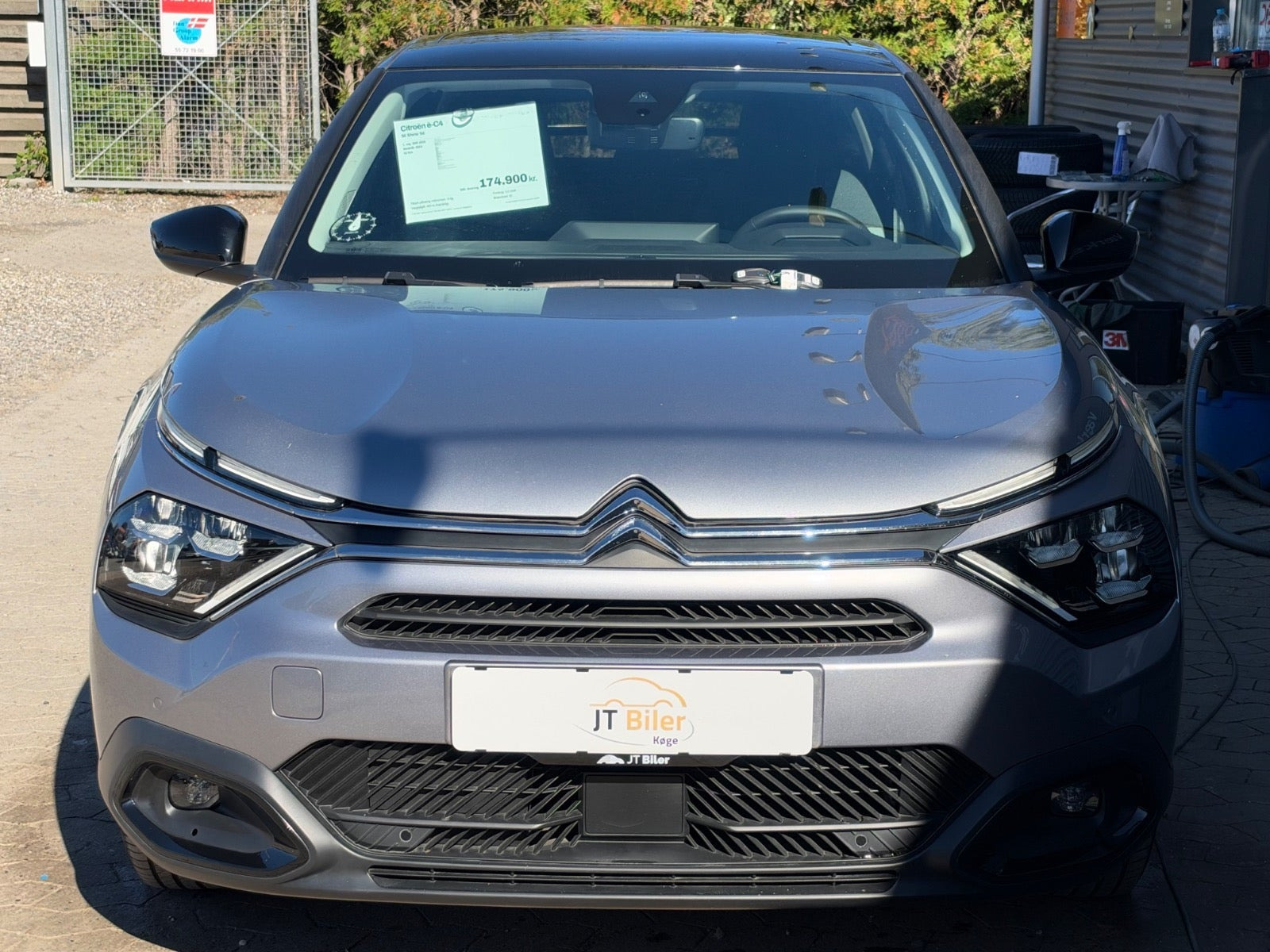 Grå Citroën ë-C4 fra 2024