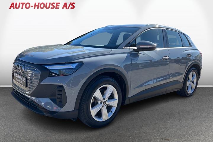 Grå Audi Q4 e-tron fra 2022