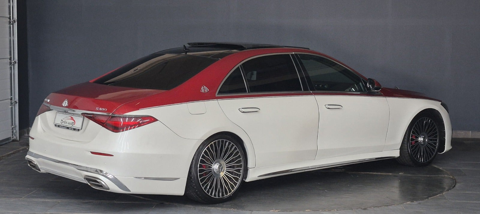 Hvid Mercedes S320 fra 2008