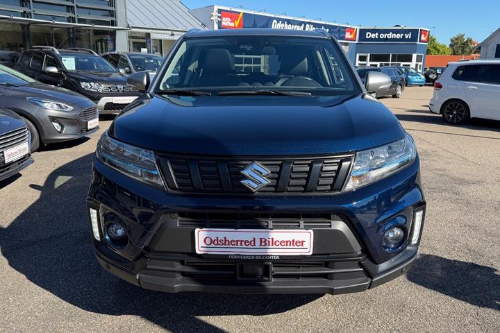 Blå Suzuki Vitara fra 2022