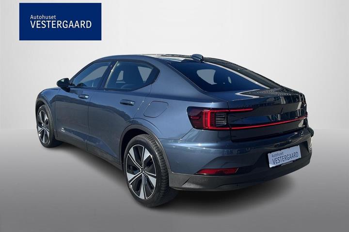 Blå Polestar 2 fra 2024