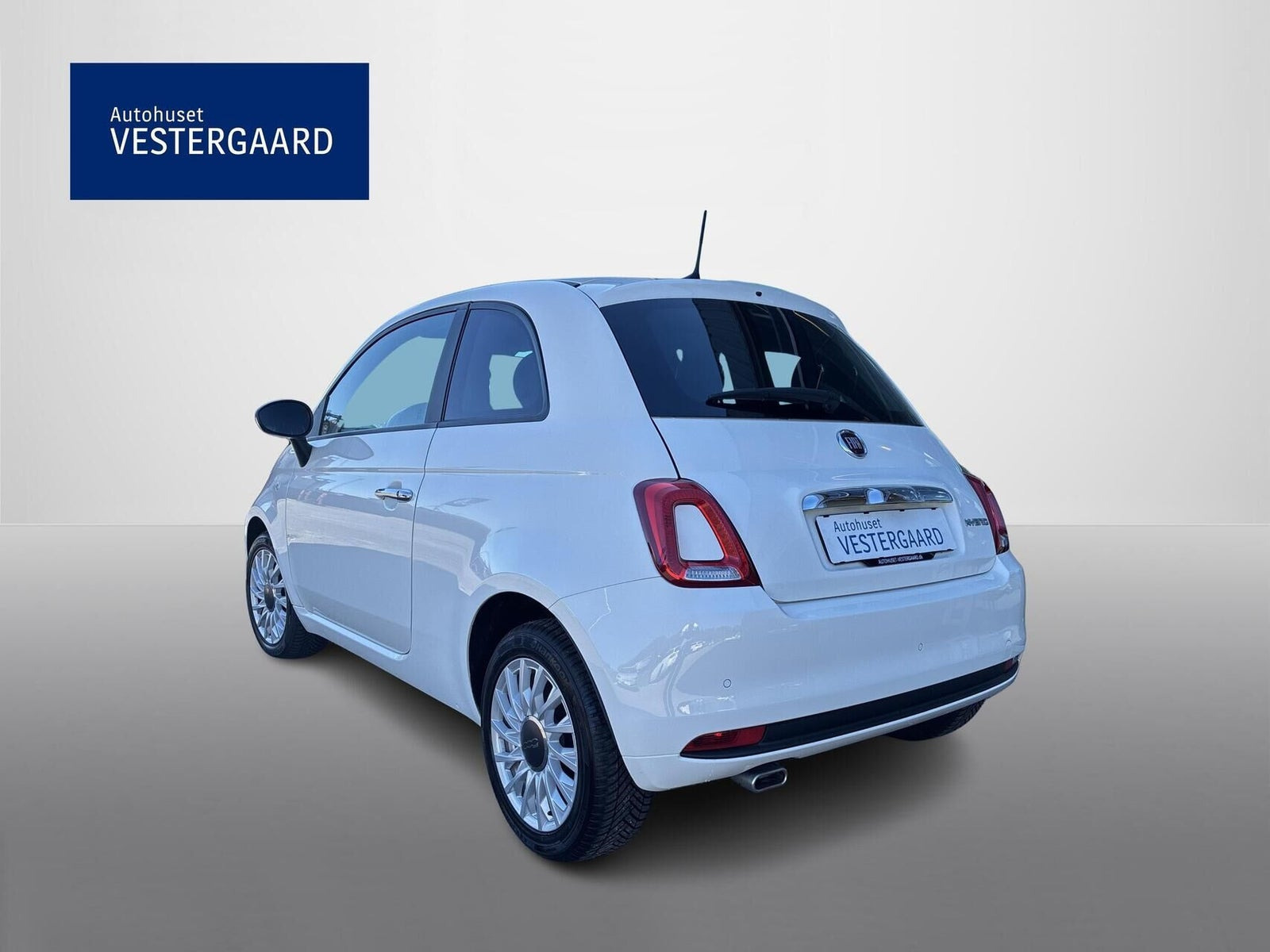 Hvid Fiat 500 fra 2024