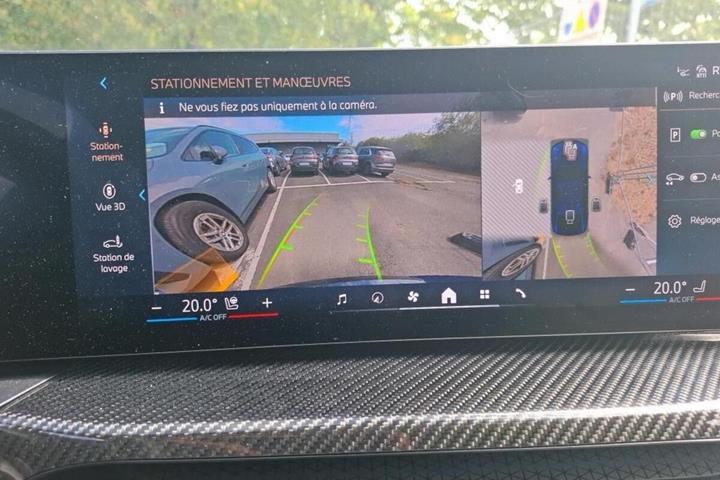 Blå BMW i4 fra 2026