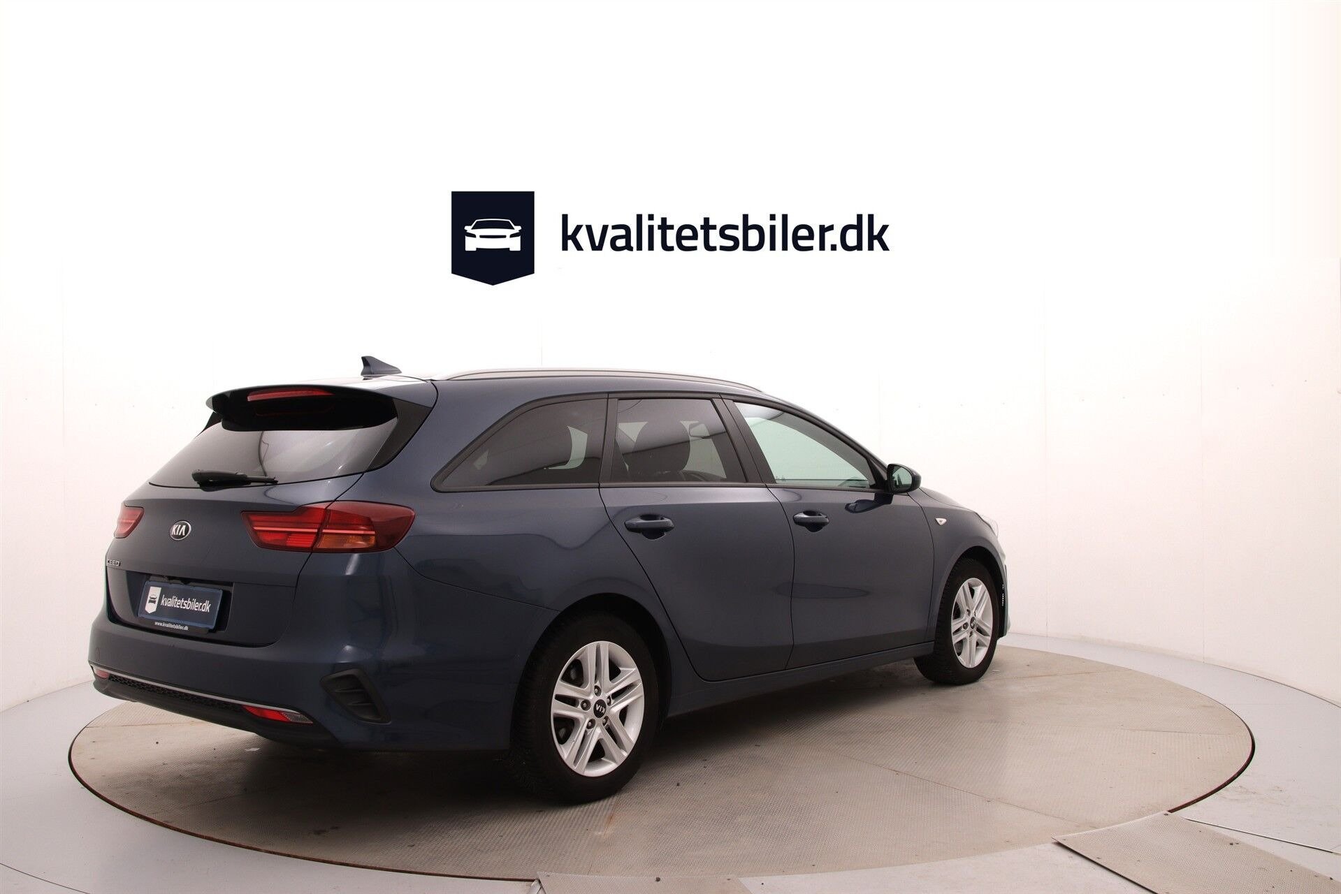 Blå Kia Ceed fra 2020