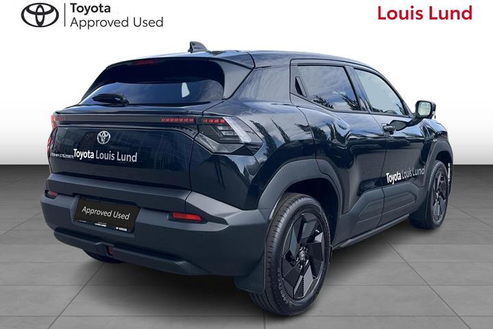 Sort Toyota Urban Cruiser fra 2026