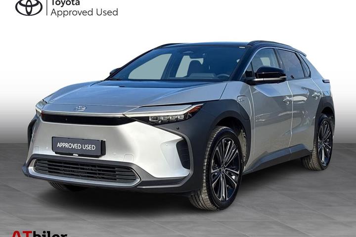 Sølv Toyota BZ4X fra 2025