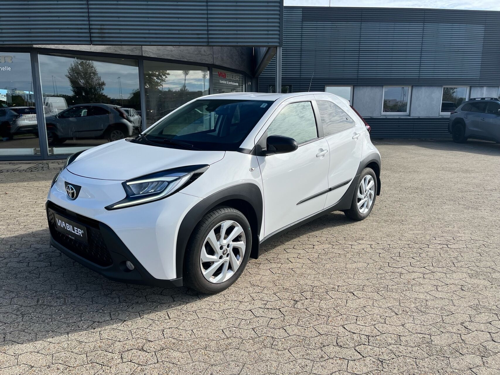 Toyota Aygo X 1,0 VVT-I Active 72HK 5d