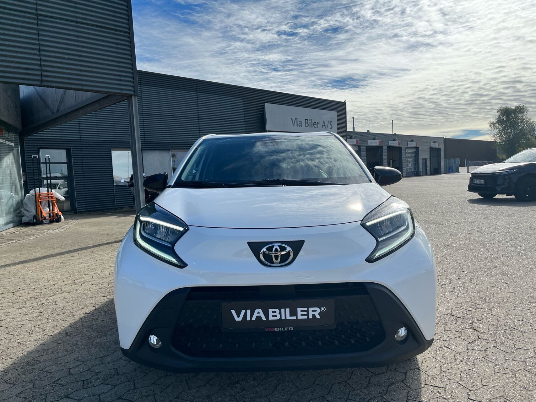 Hvid Toyota Aygo X fra 2023