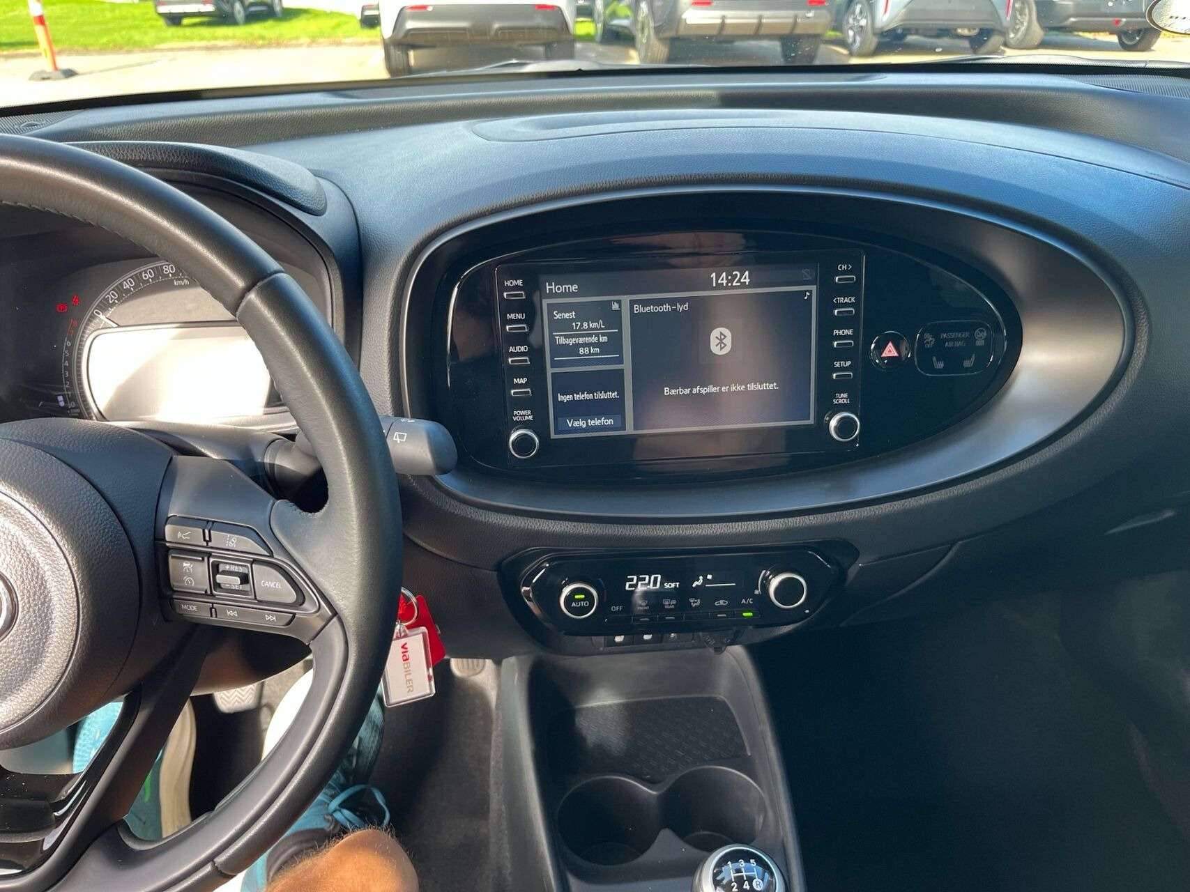 Hvid Toyota Aygo X fra 2023