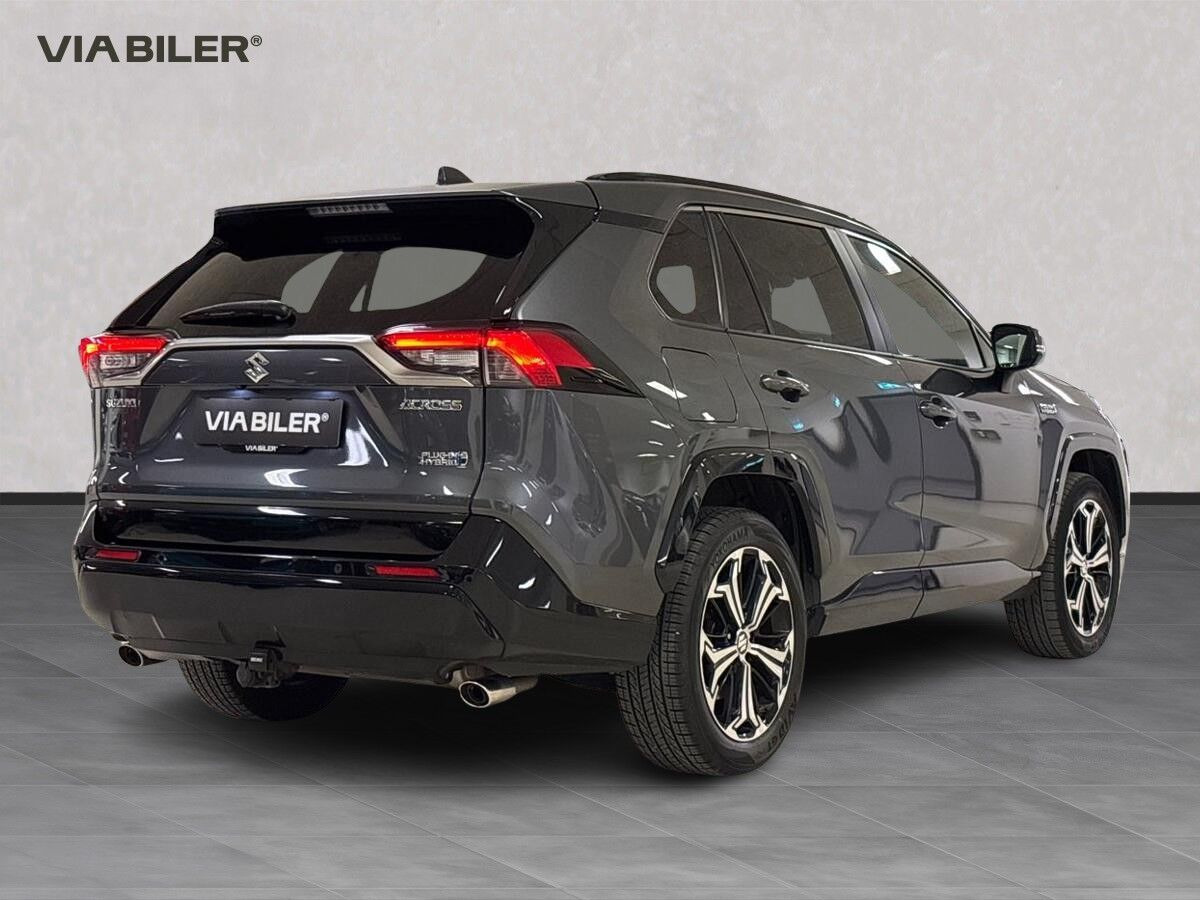 Sort Suzuki Across fra 2020