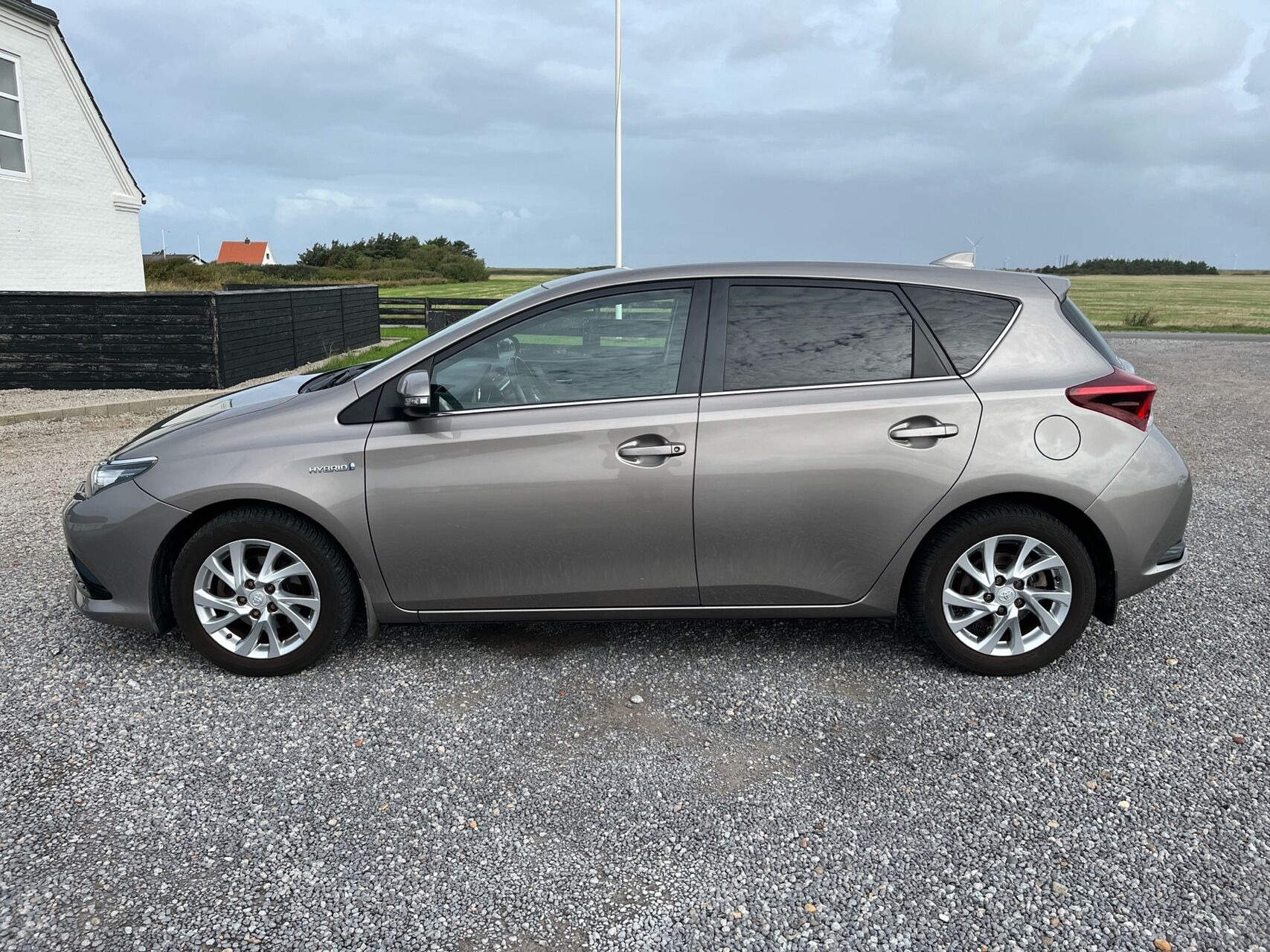 undefined Toyota Auris fra 2015